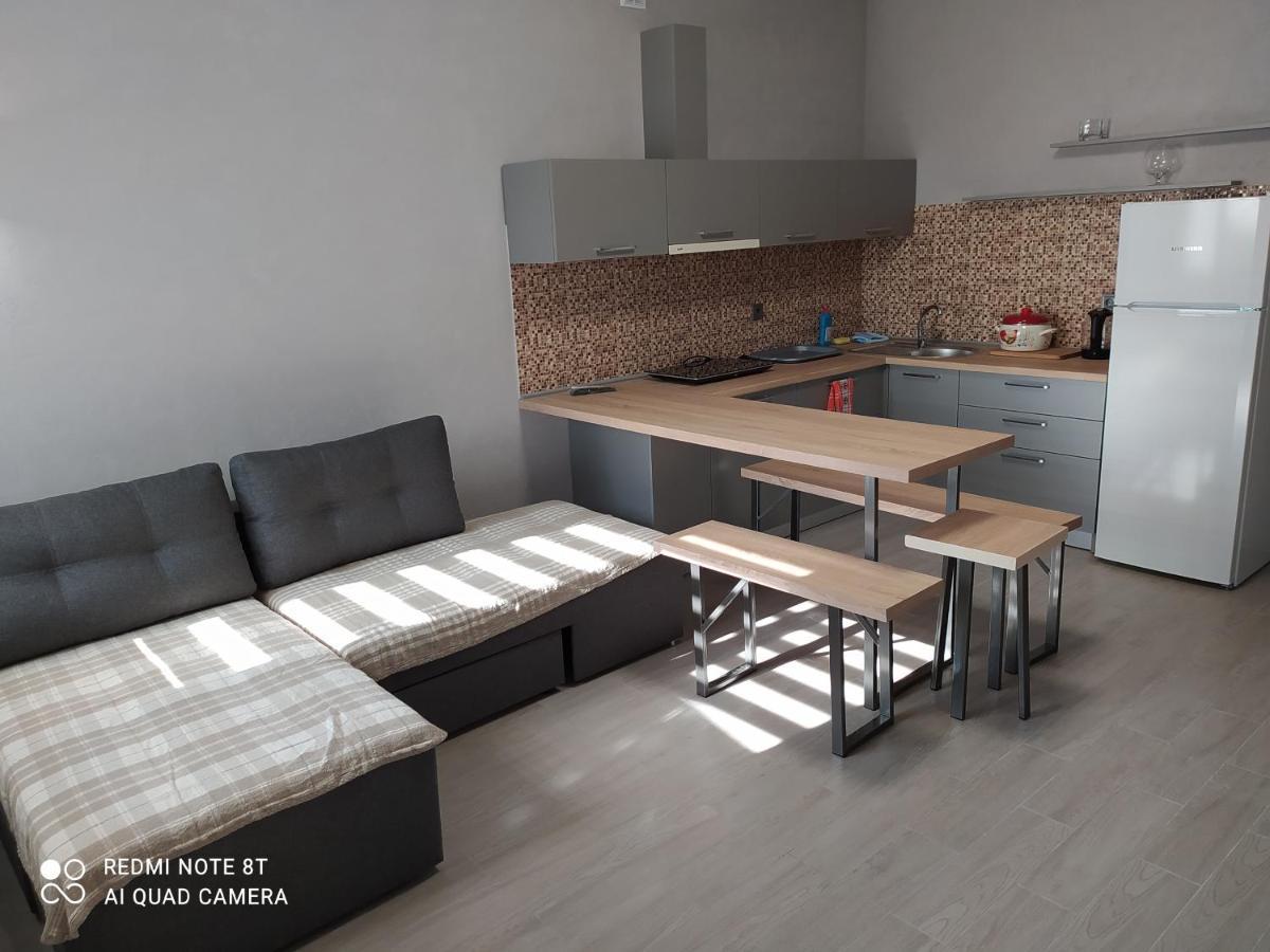 Reef Apartments オデッサ エクステリア 写真